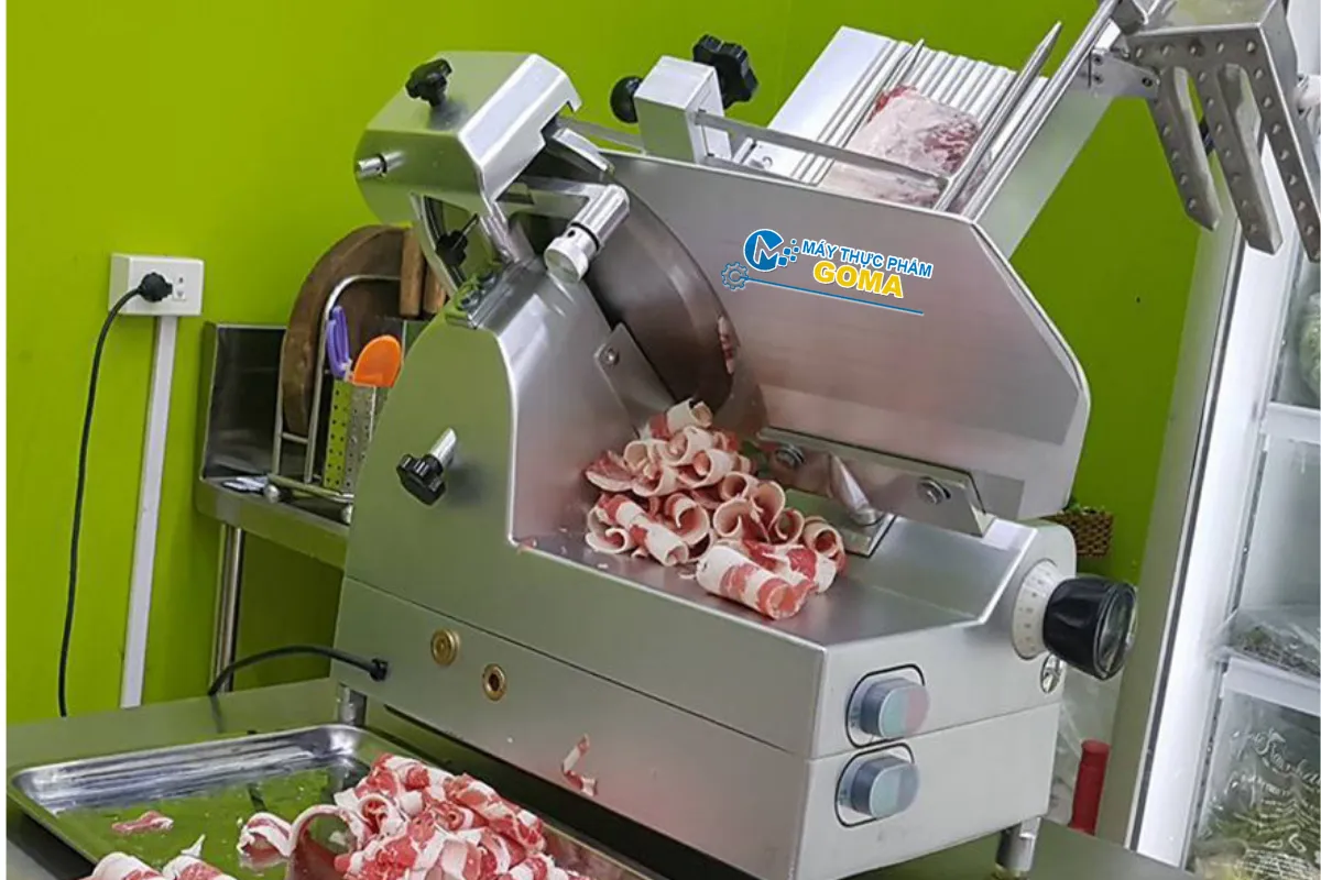 Máy thái thịt SL300B - Khoản đầu tư xứng đáng